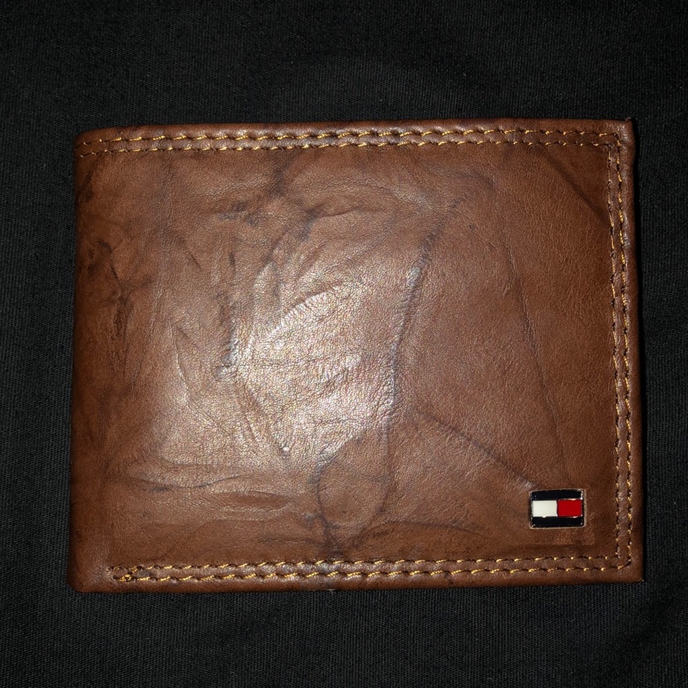 Tommy Hilfiger wallet